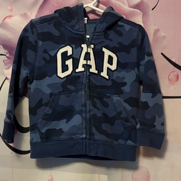 GAP Baby Boys' Playtime Favorites Logo Full Zip Hoodie
Hooded Sweatshirt 2T - Picture 1 of 6